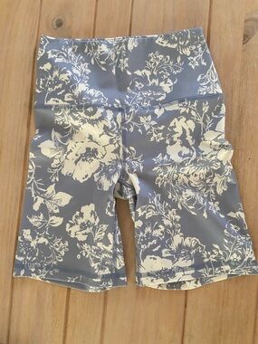 Reformation Ecomove High Rise 7" Bike Short in Porcelain | Worn Once